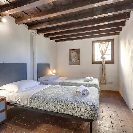 Mezzo 24 Iv フィレンツェ